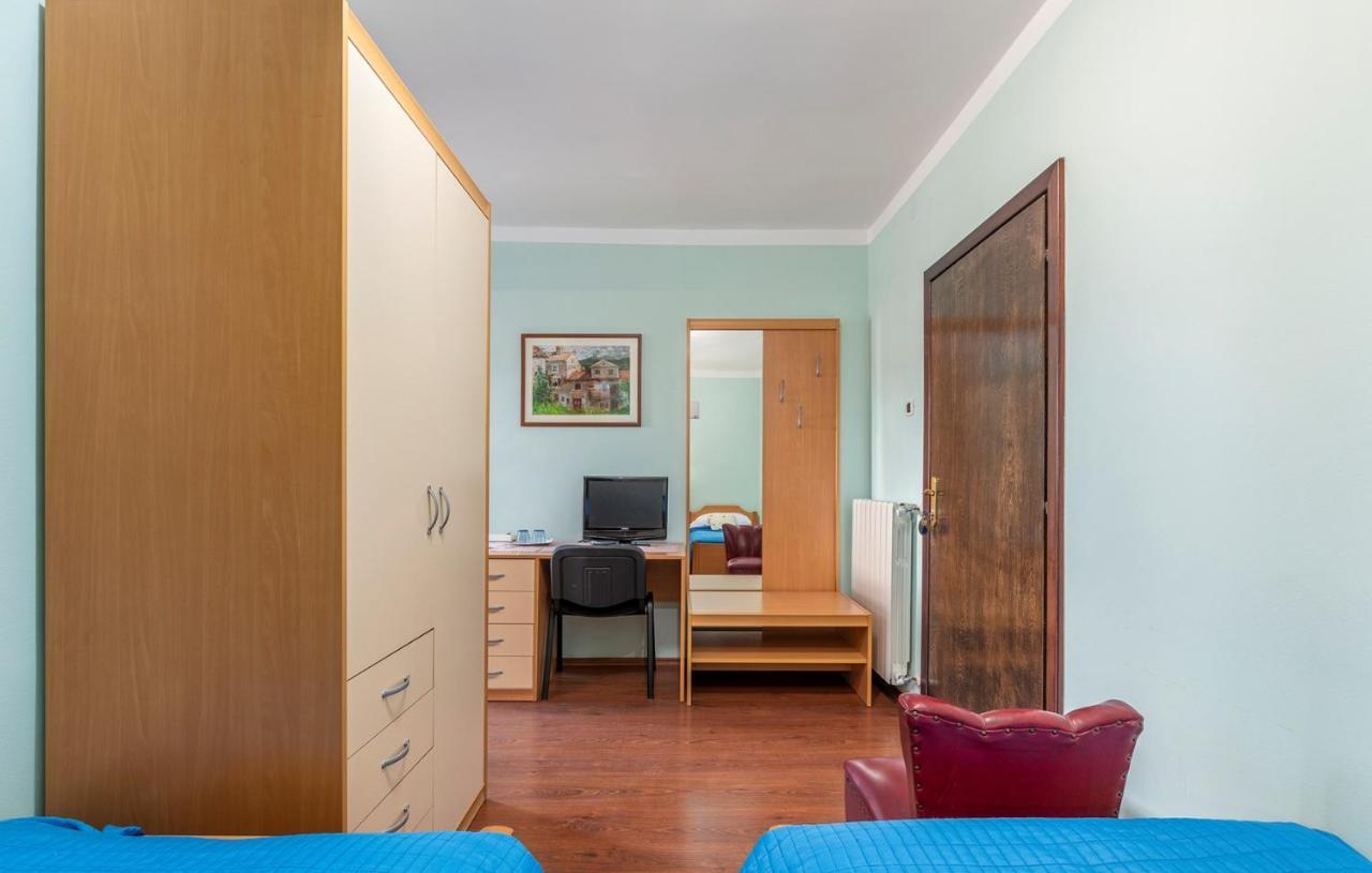 Apartments And Rooms Laura 帕津 外观 照片